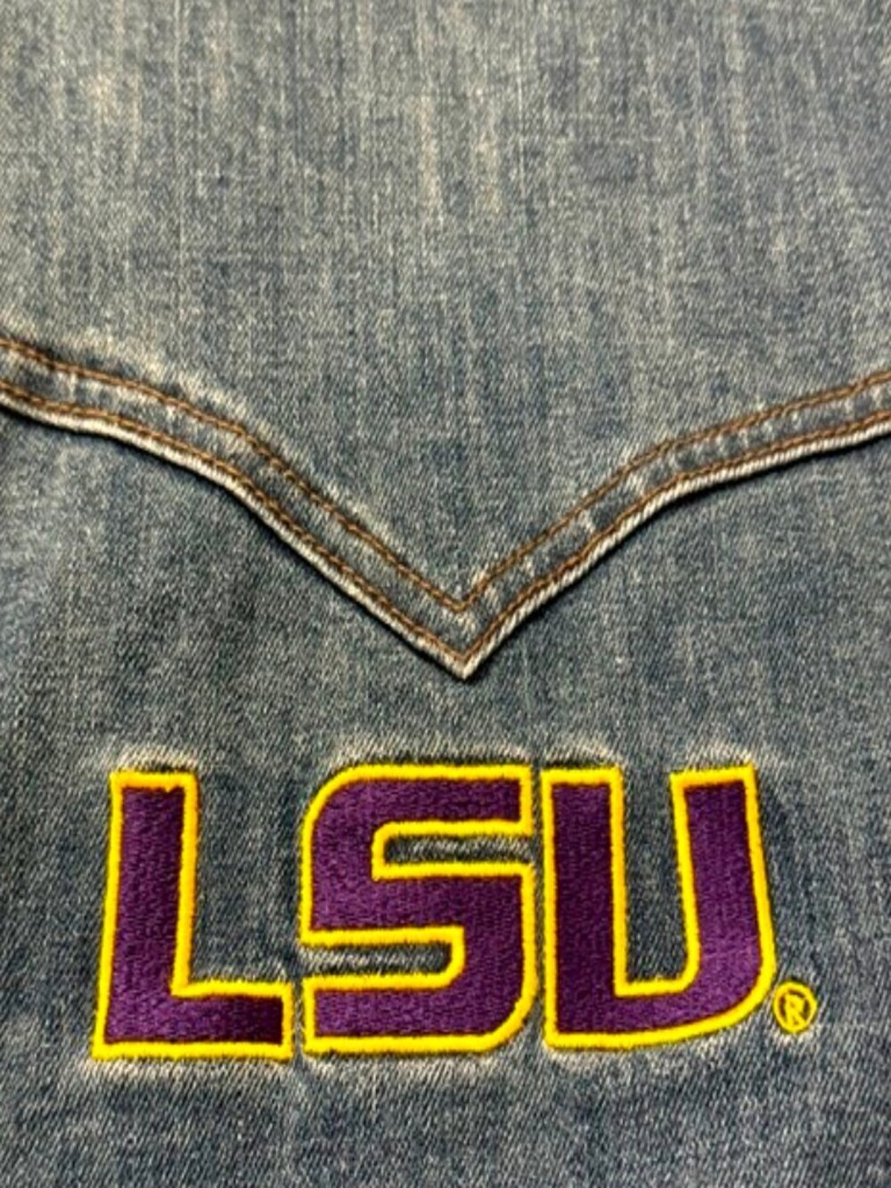 Wrangler Retro Denim Jean Jacket Louisiana State University LSU Tigers Size L - Picture 4 of 5